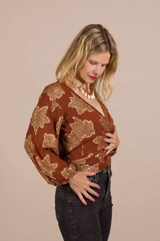 3G9A1833 Golden wrap top