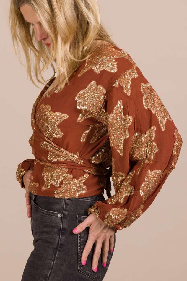 3G9A1837 Golden wrap top