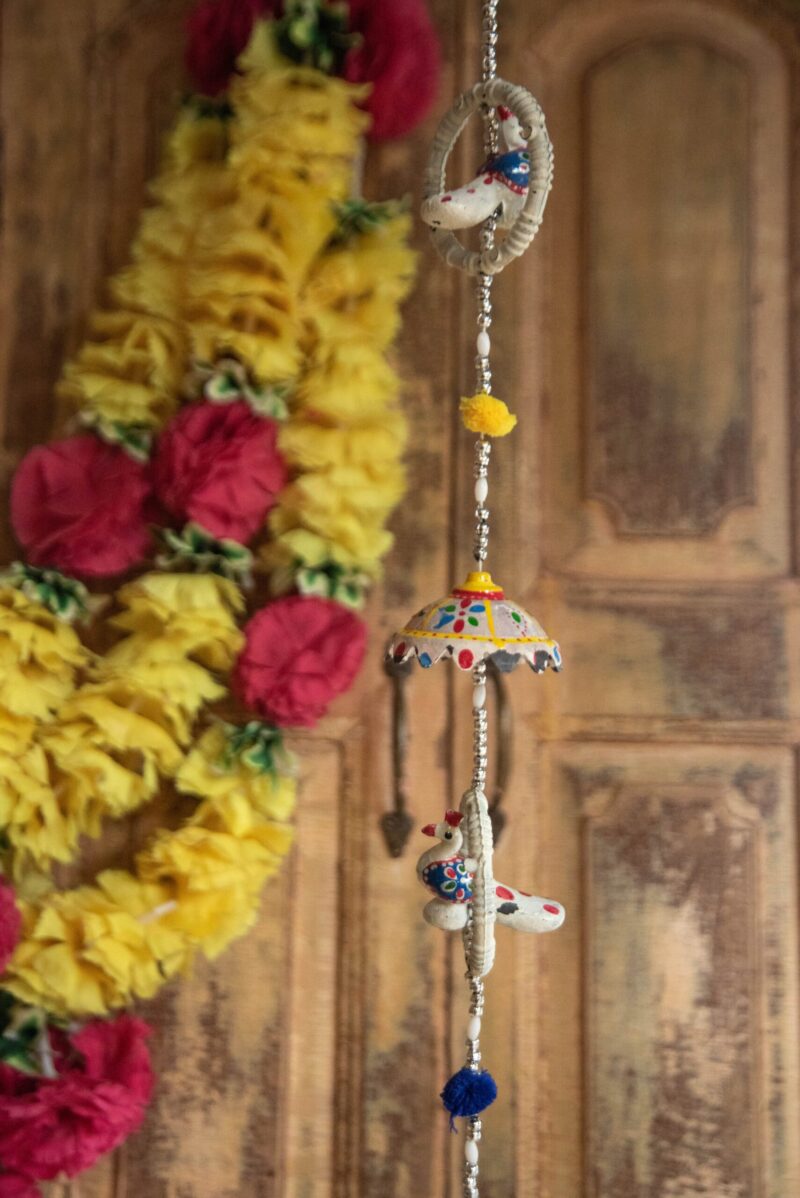 _DSC0283-min Hanger white peacock