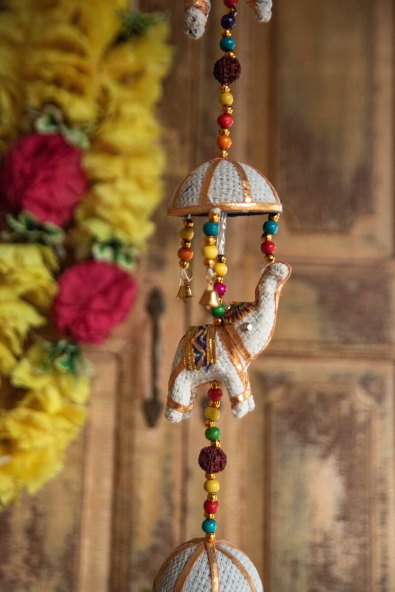 _DSC0294-min Hanger white elephant