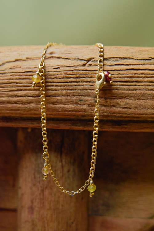 _DSC4746 Enkelbandje met steentjes