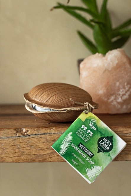 Holy Lama Vetiver zeep Rainforest