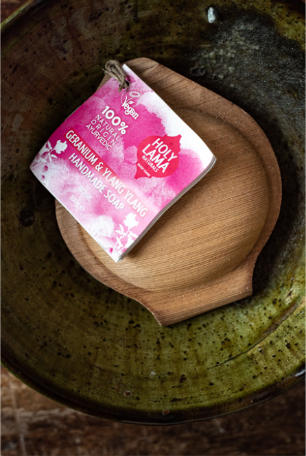 Holy Lama naturals ayurvedische roos zeep
