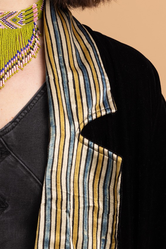 3G9A8906lr Oversized velvet Jas