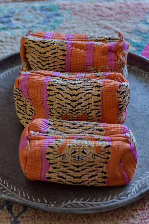 _DSC5322 Toilettas set van 3