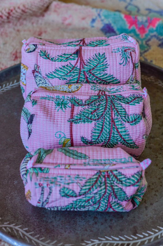 _DSC5346 Toilettas set van 3