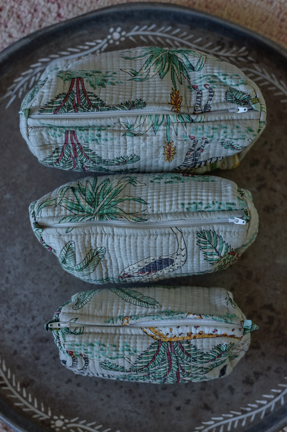 _DSC5353 Toilettas set van 3