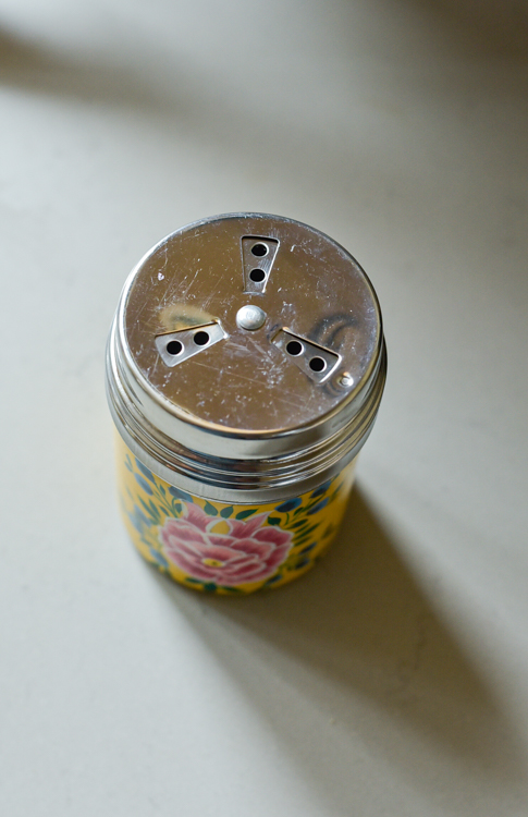 _DSC6897 Beschilderde strooibusje