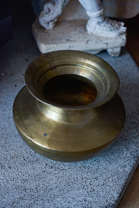 Oude waterpot uit India