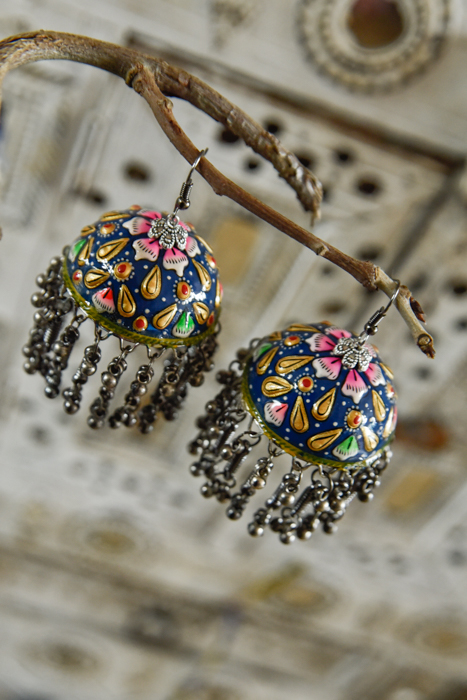 handbeschilderde oorbellen