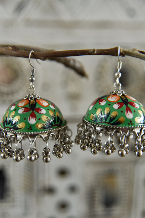 handbeschilderde oorbellen