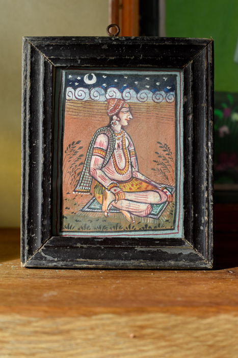 _DSC8261 Vintage schilderijtje Indian priest